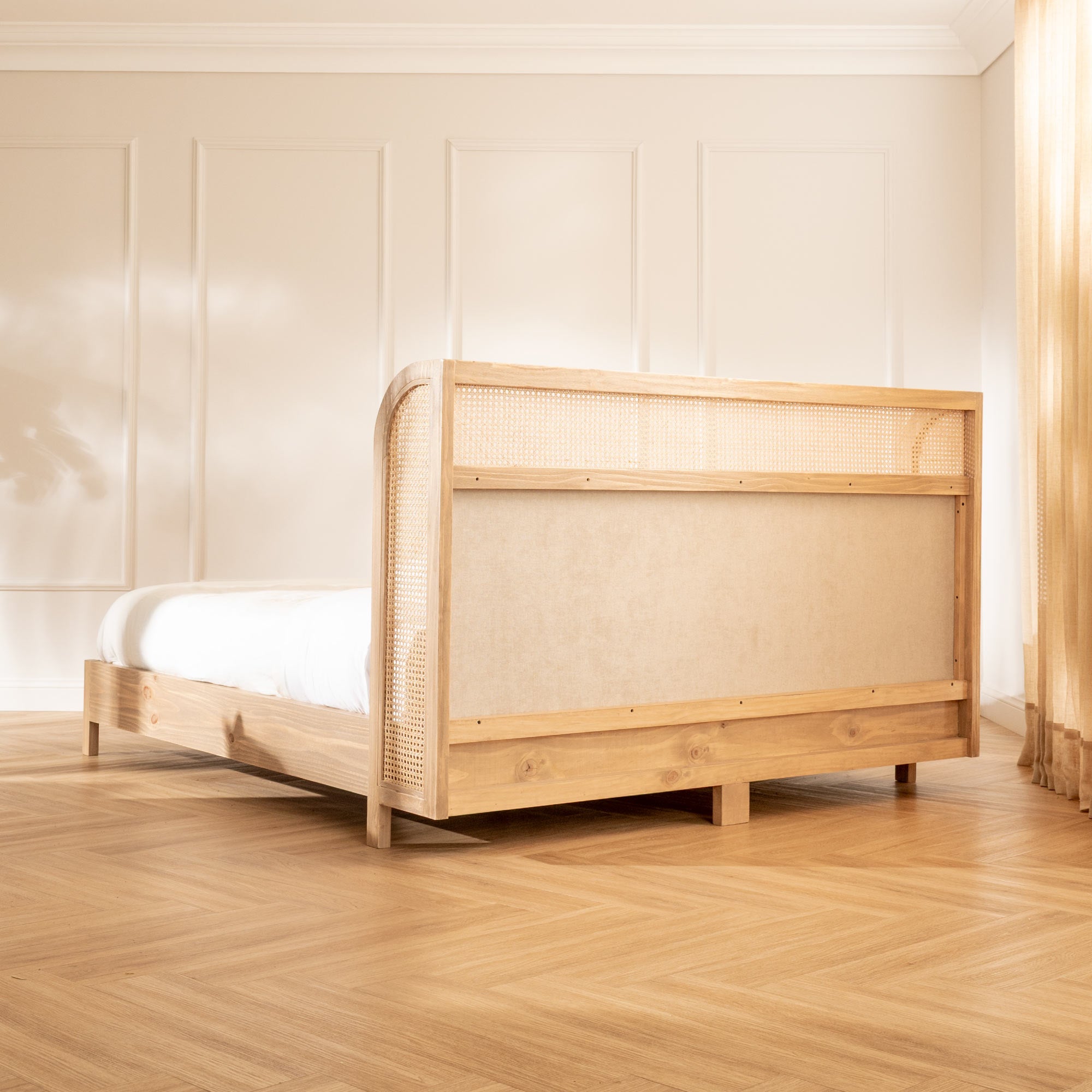 Cama Aura