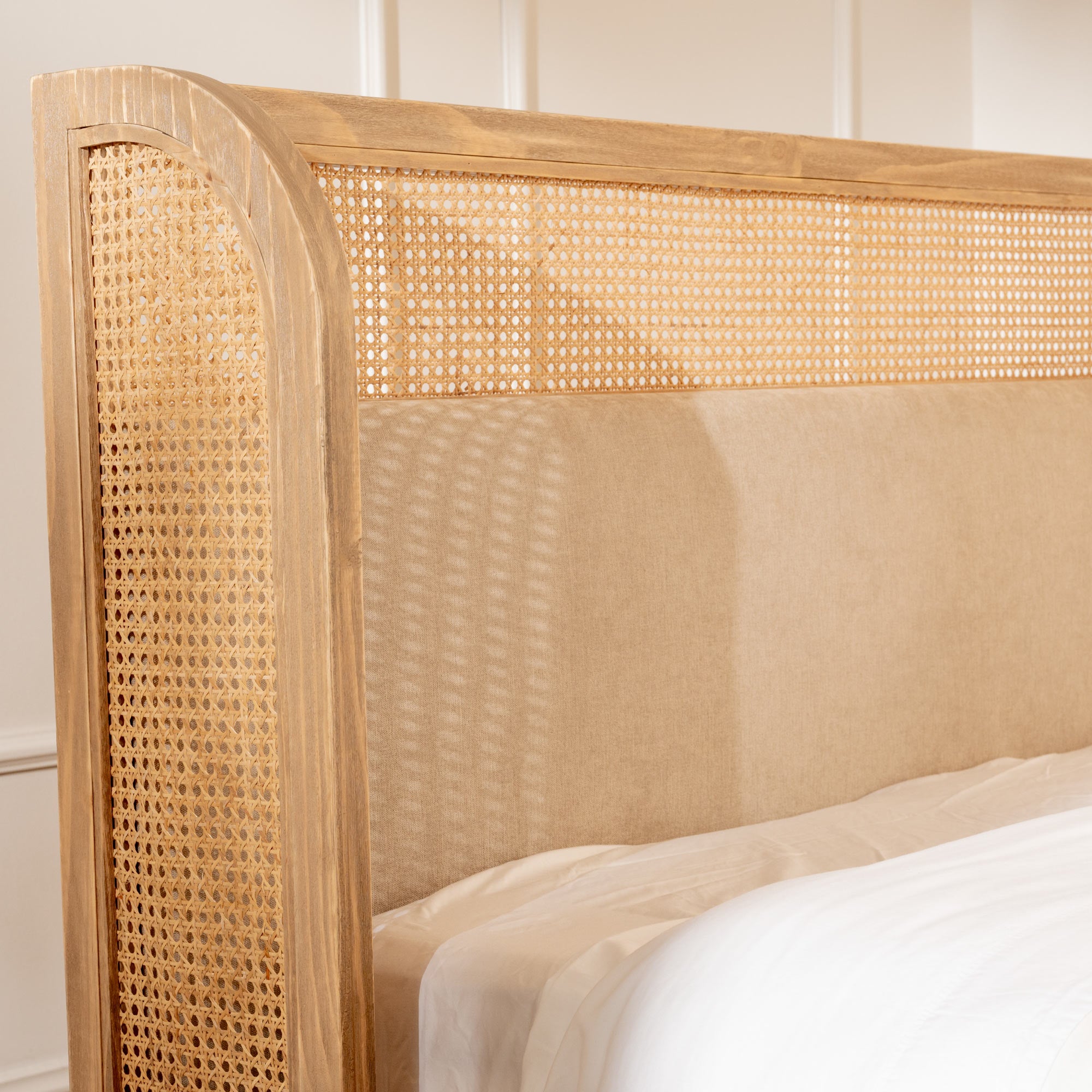 Cama Aura