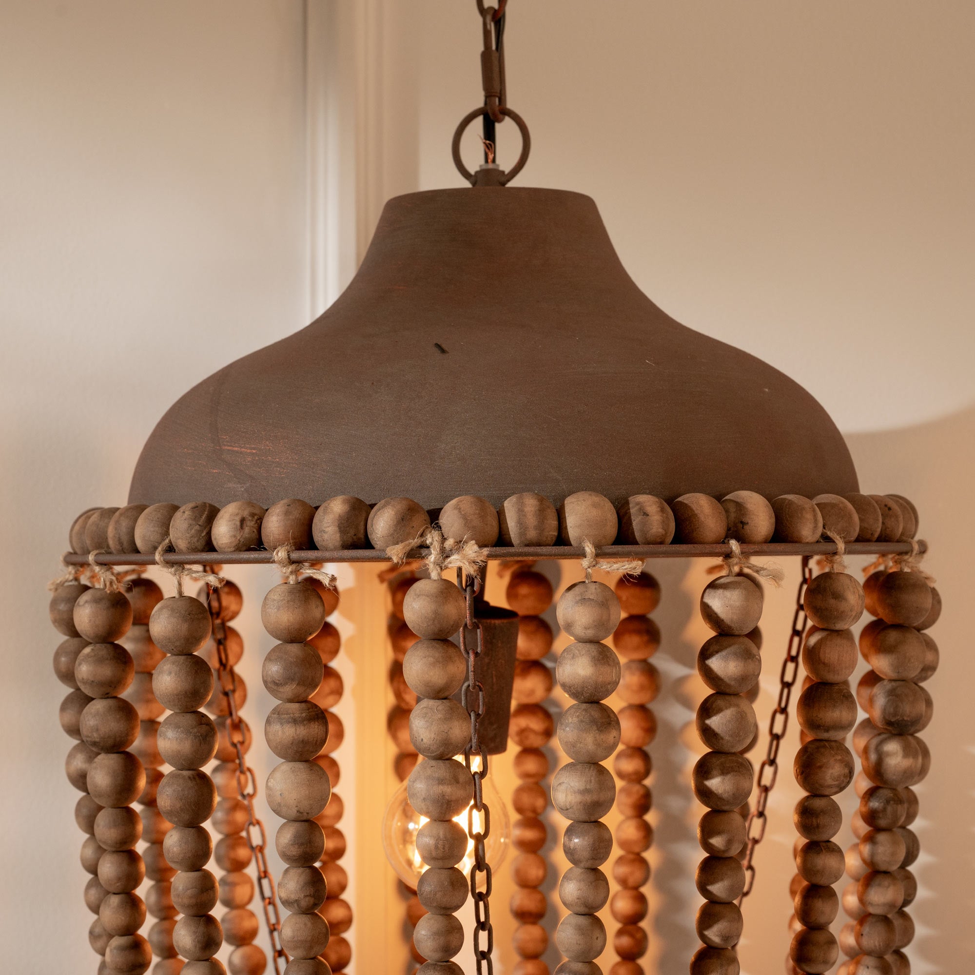Lámpara Malí Bead Chandelier