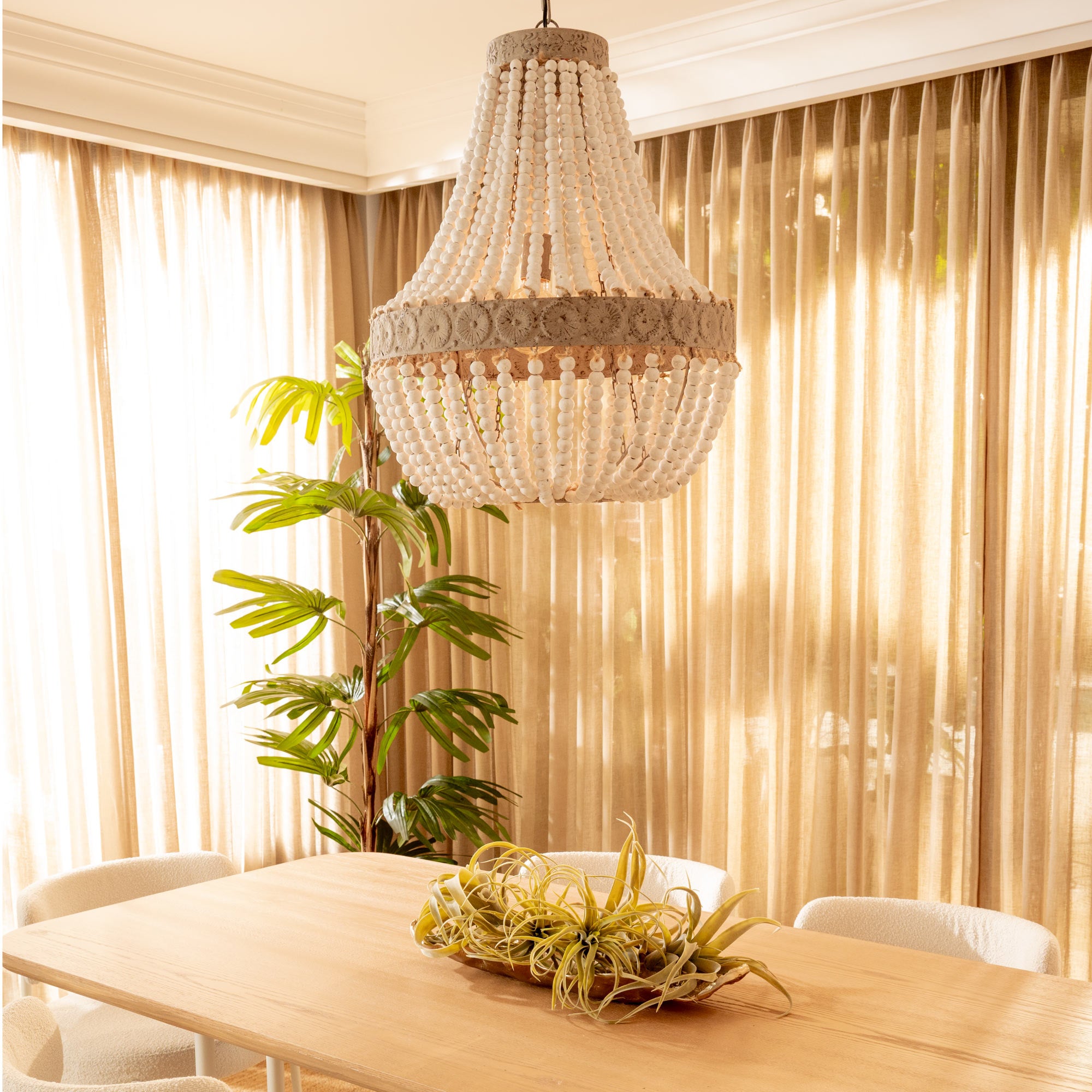 Lámpara Wood Bead Chandelier