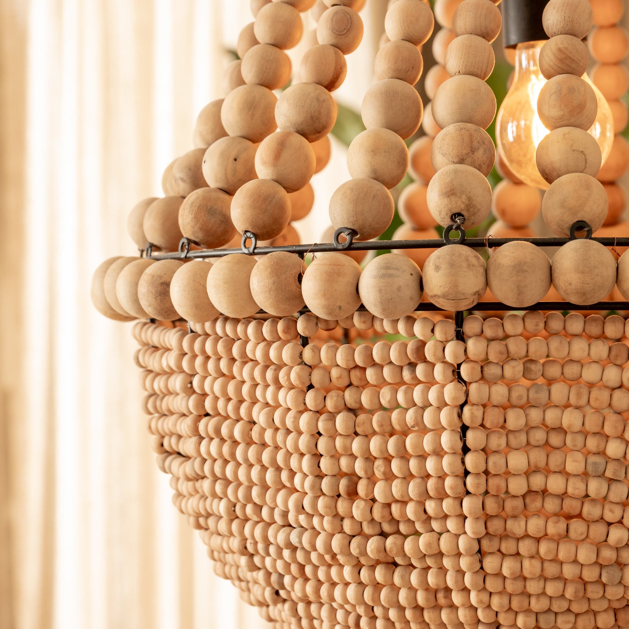 Lámpara Zambia Bead Chandelier