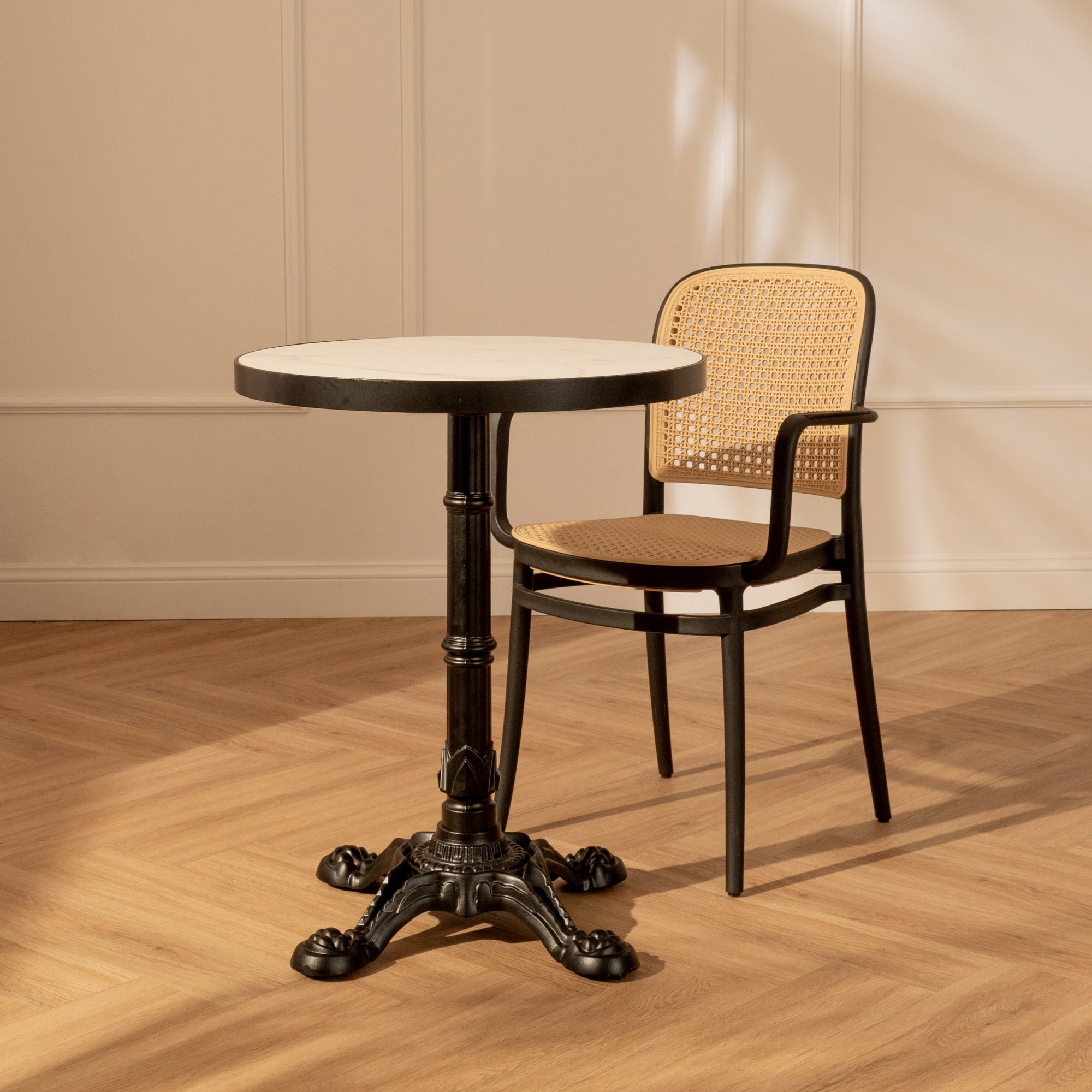 Mesa de Comedor Auxiliar Amelí Redonda Negra