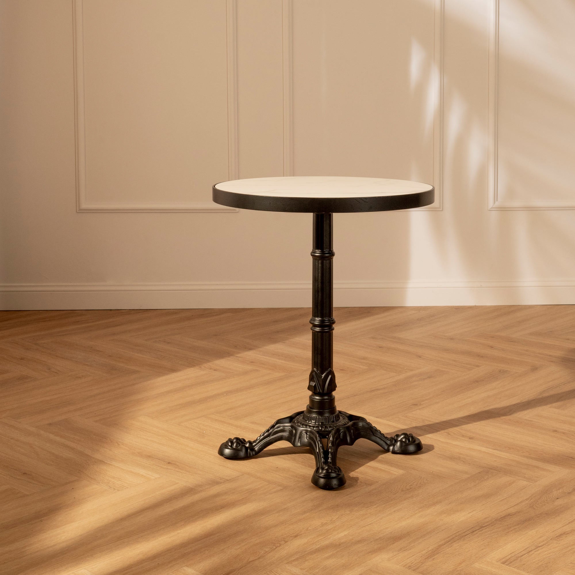 Mesa de Comedor Auxiliar Amelí Redonda Negra