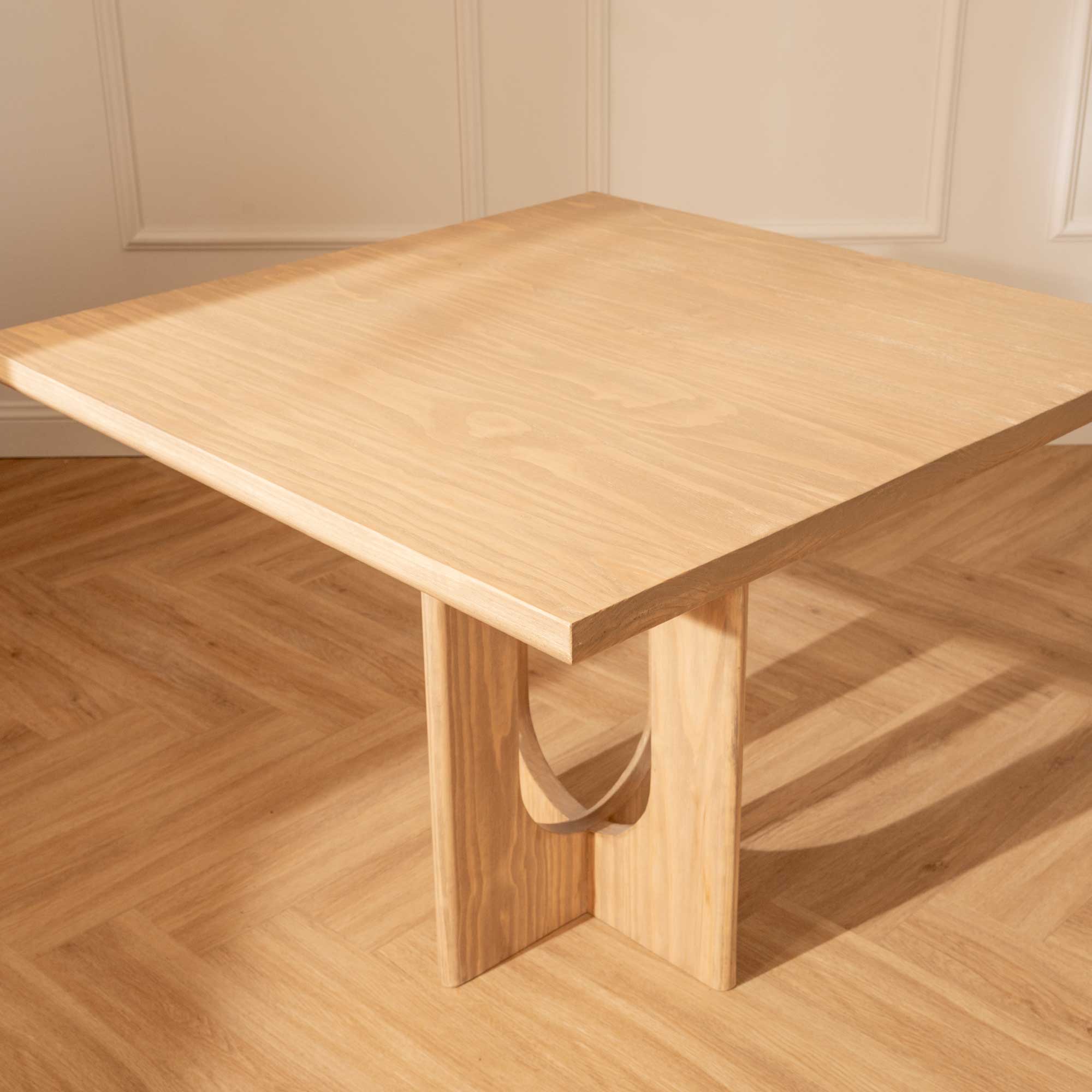 Mesa de Comedor Cuadrada Calma