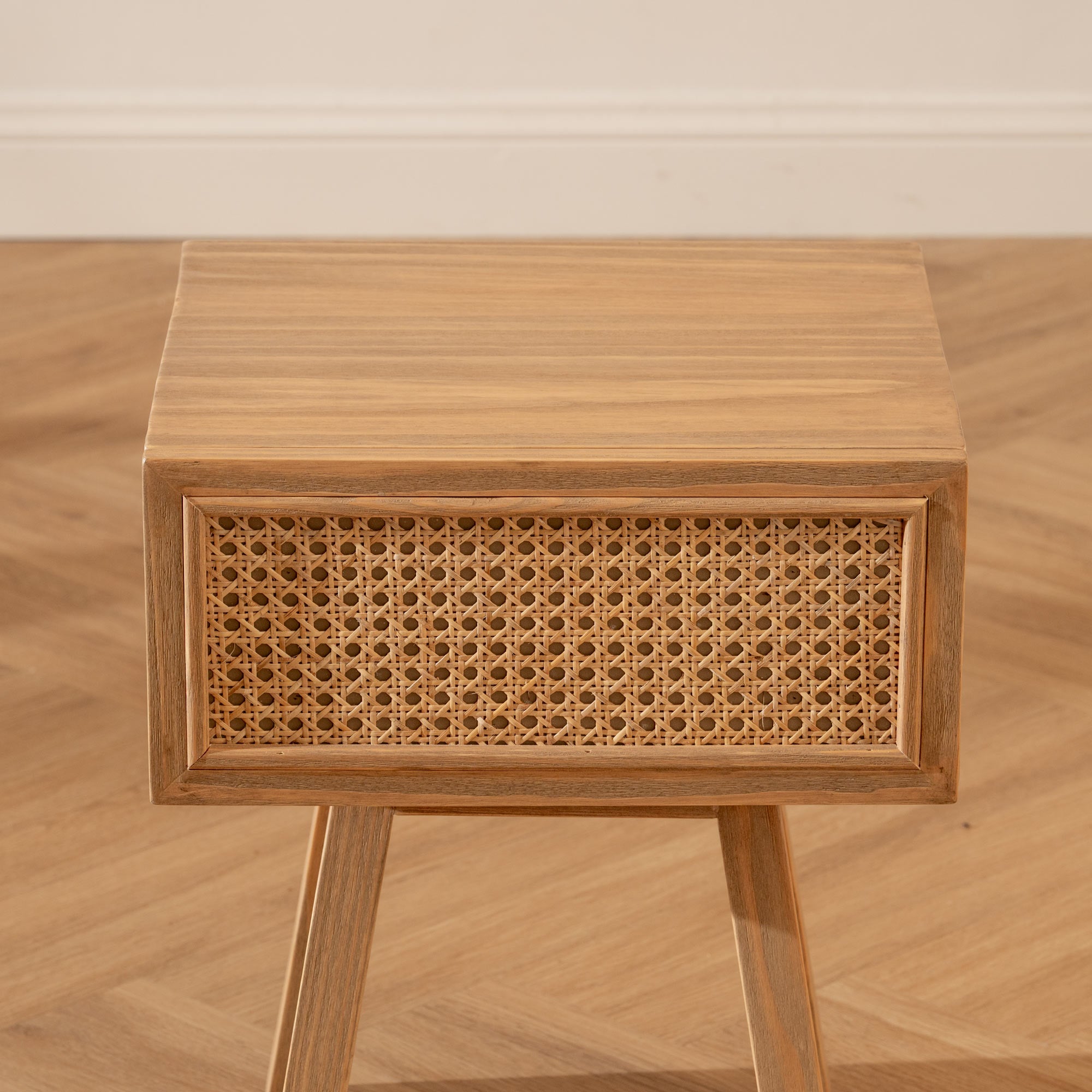 Mesa de Noche Aura