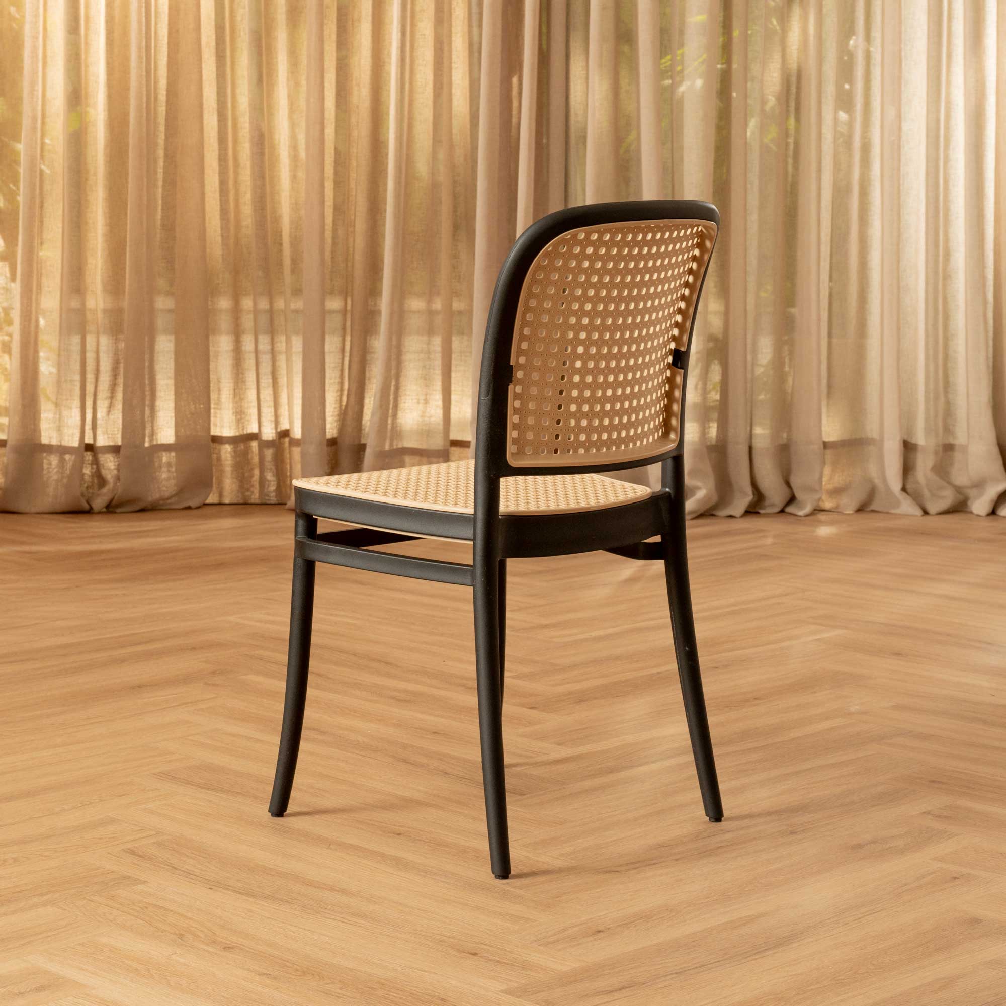Silla Aire Apilable Negra