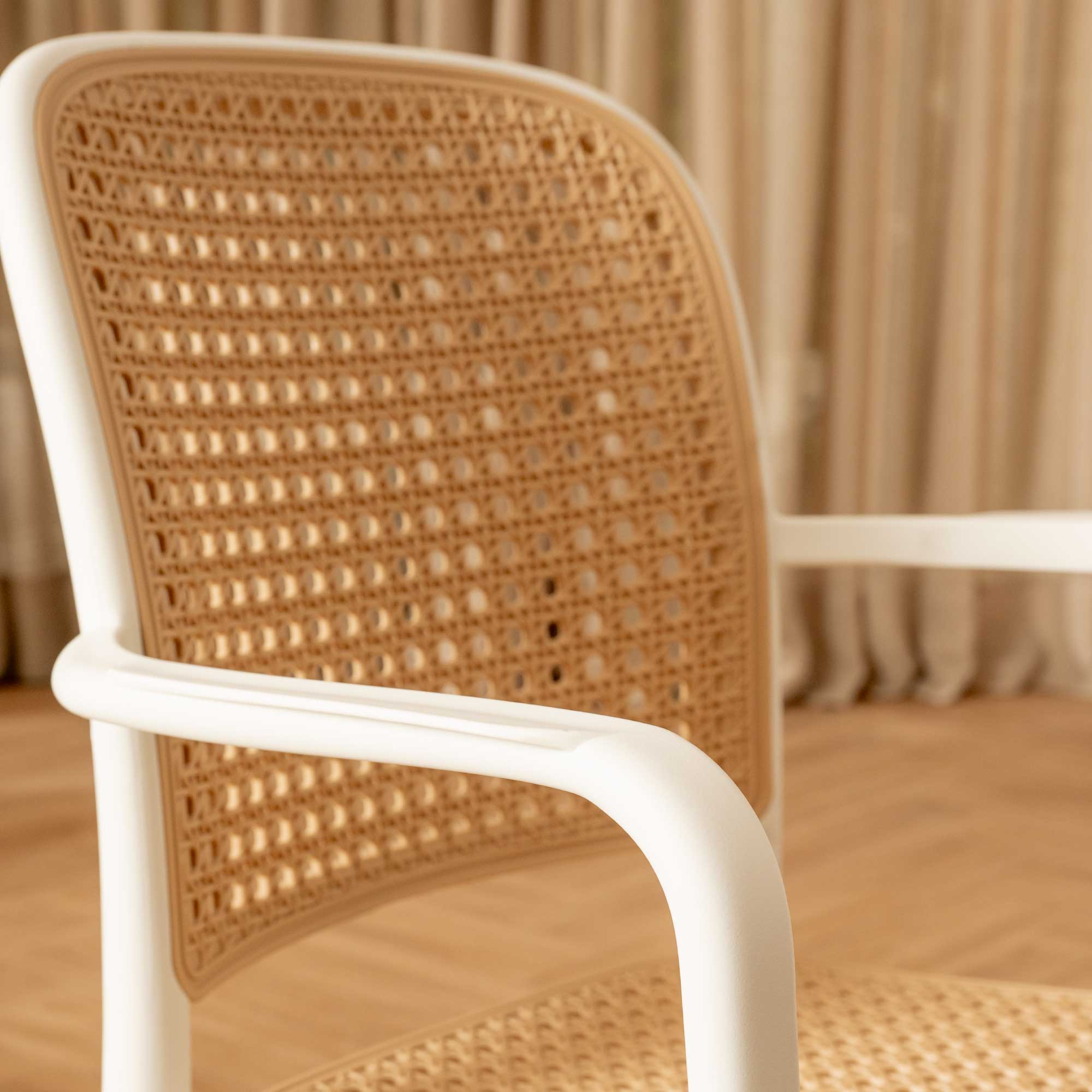 Silla Aire Apilable Blanca Con Brazos