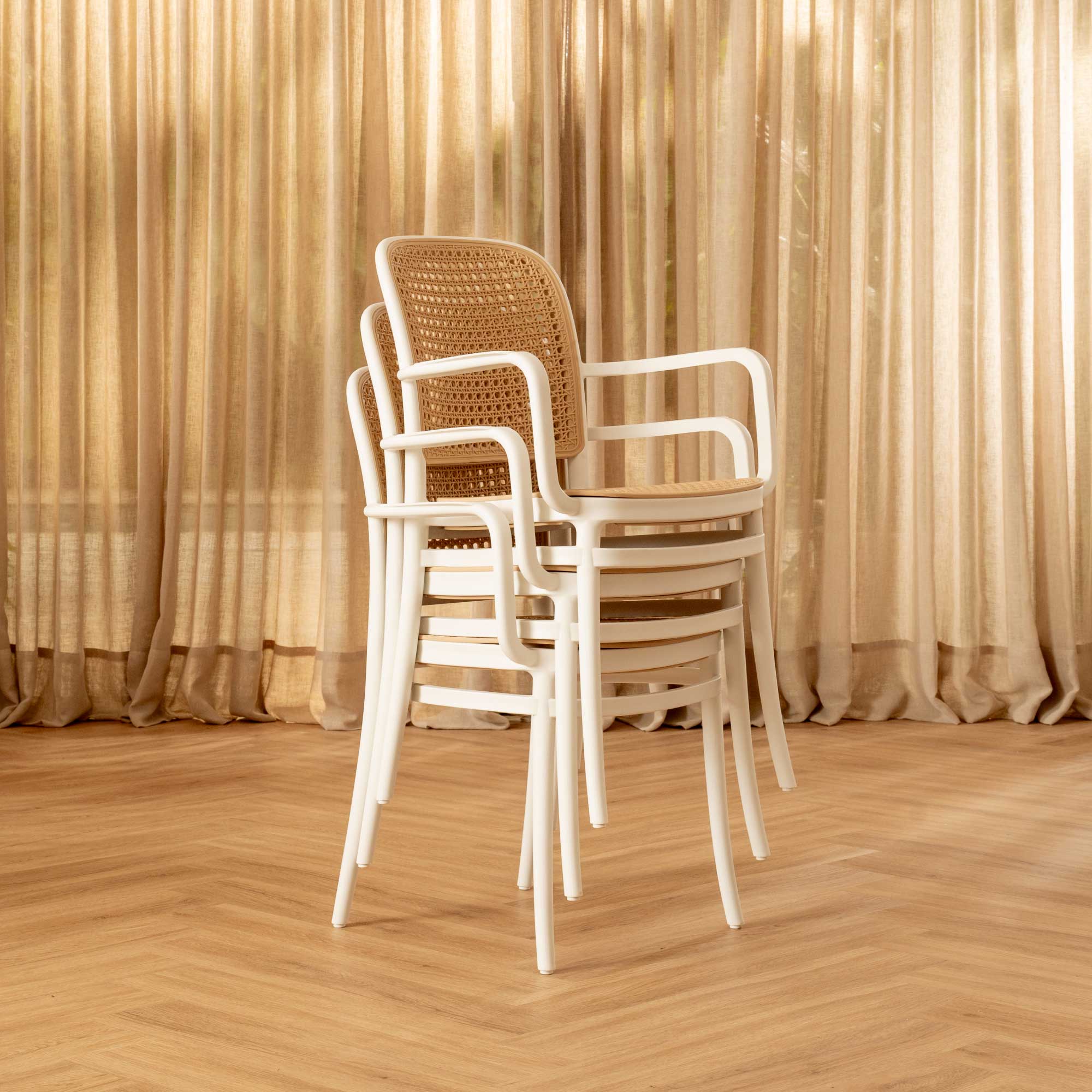 Silla Aire Apilable Blanca Con Brazos