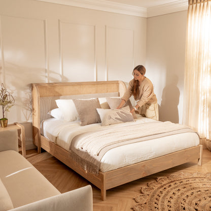 Cama Aura