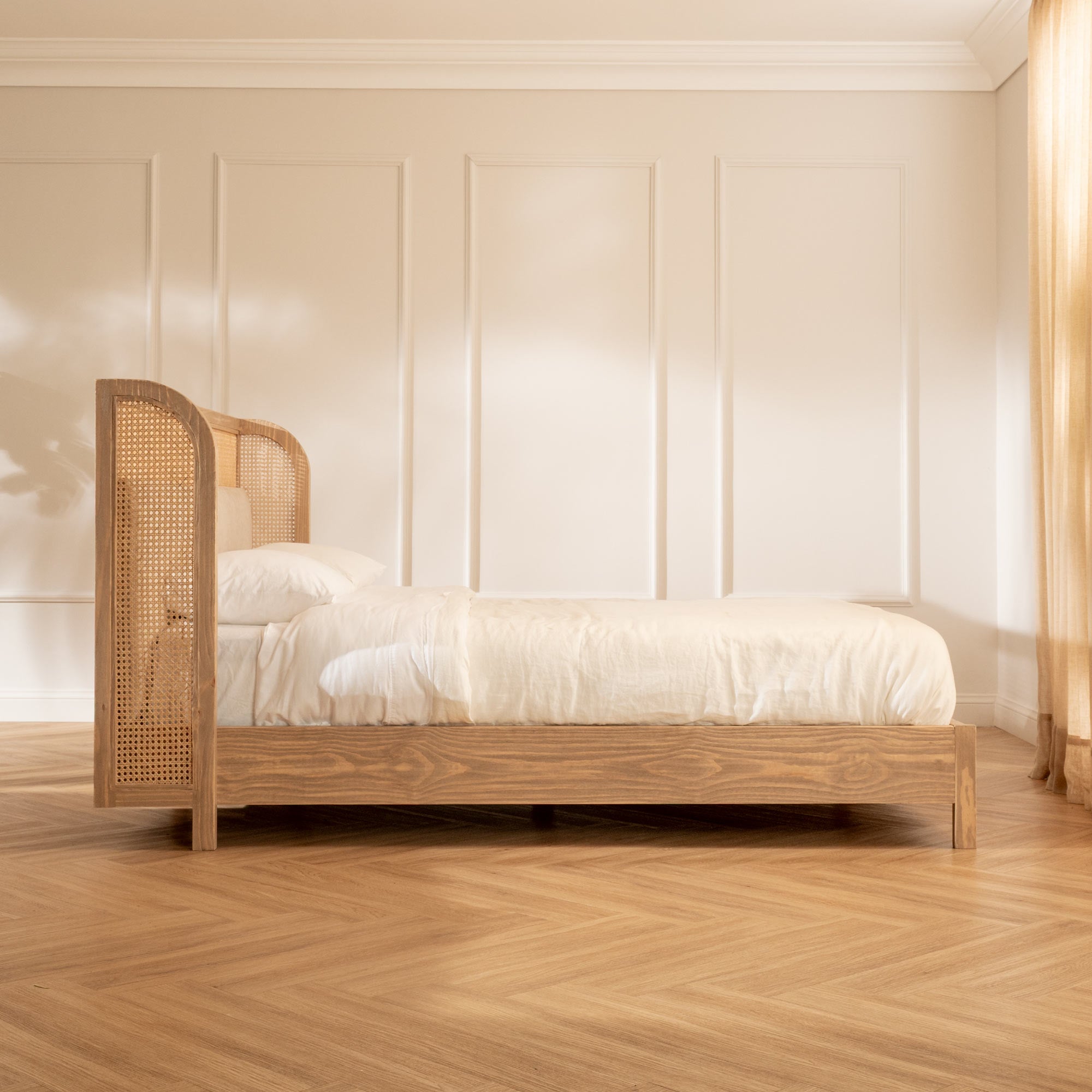 Cama Aura