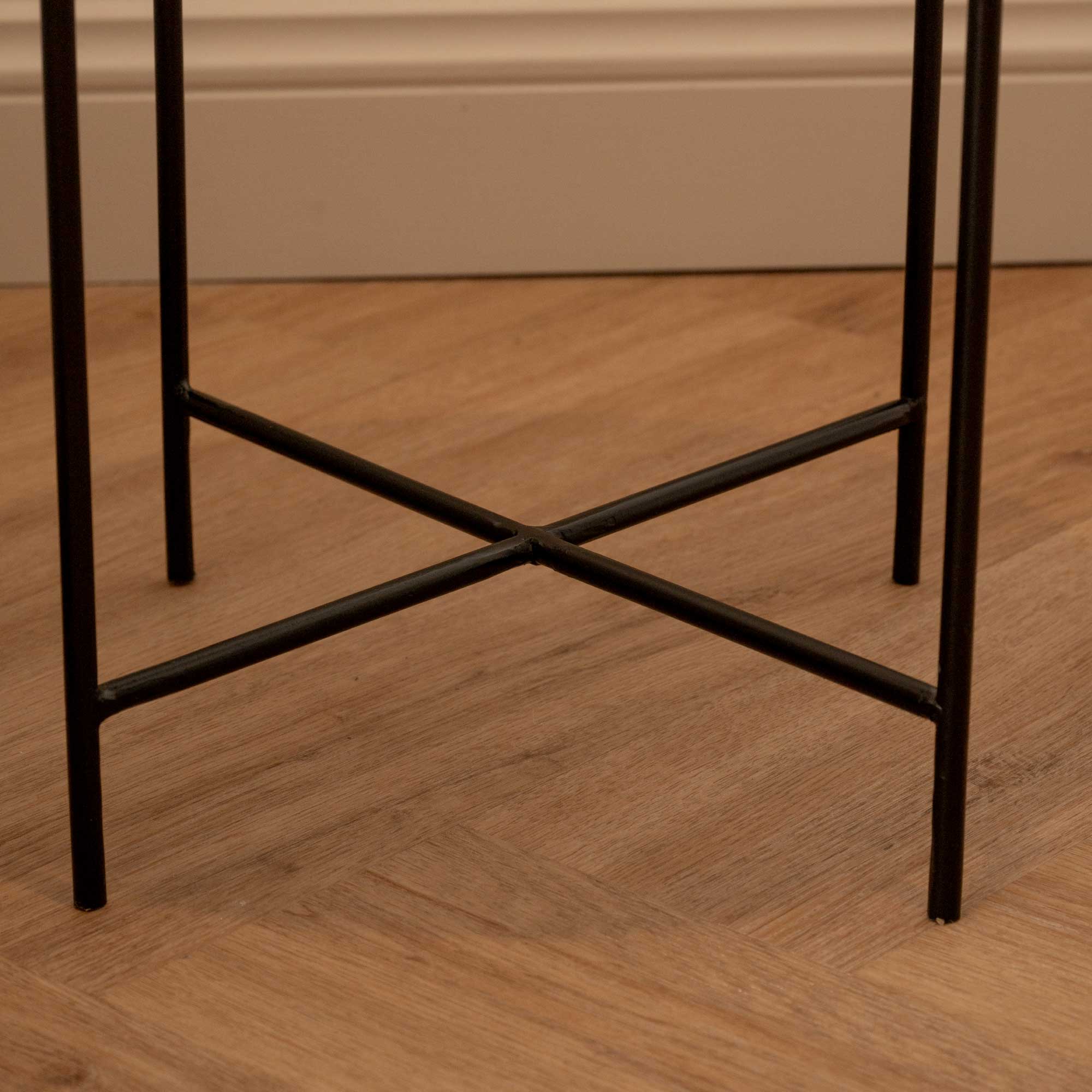 Mesa Auxiliar Redonda Serena Negra