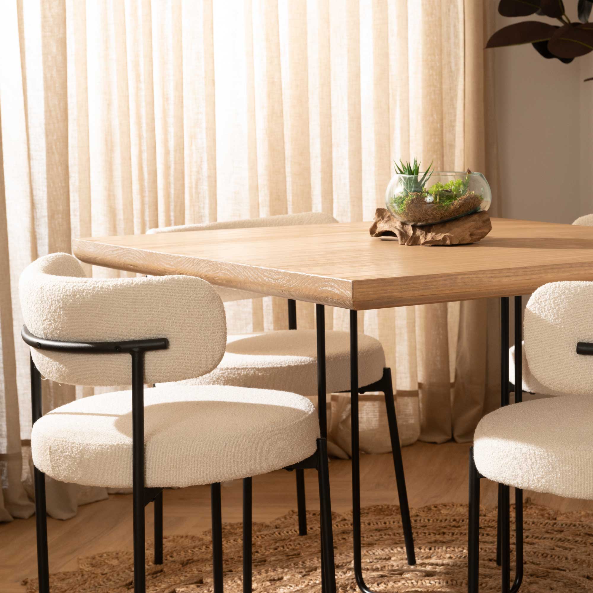 Mesa de Comedor Cuadrada Brisa Negra