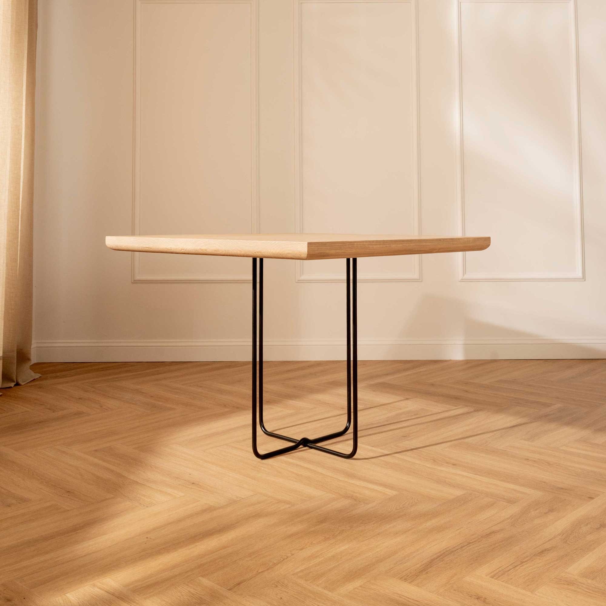 Mesa de Comedor Cuadrada Brisa Negra